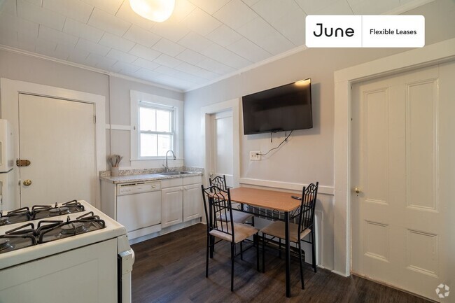 Building Photo - 4 Sherman St Rental