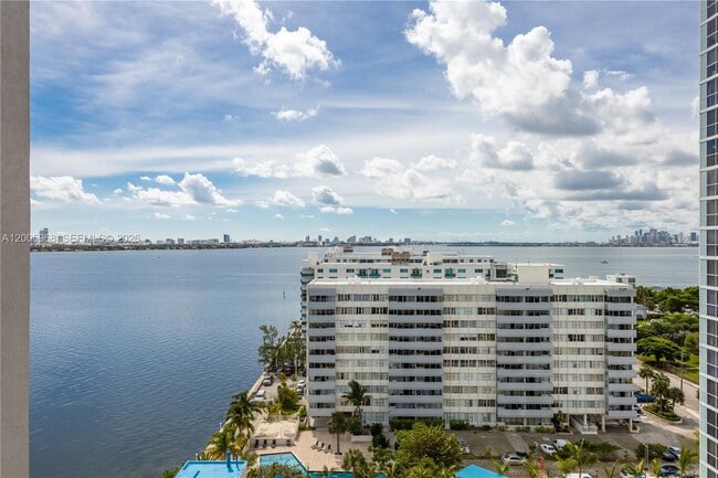 Photo - 7601 E Treasure Dr Unit 1621