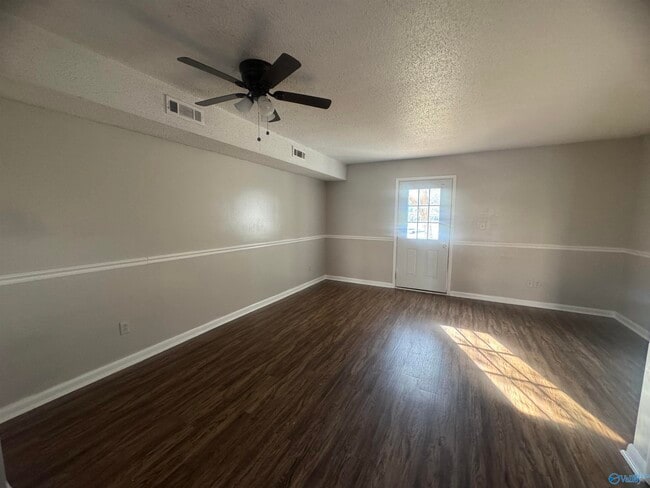 Photo - 199 Marinawoods Dr SE