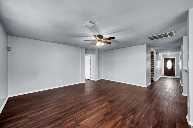 Photo - 7811 Holly Berry Ct