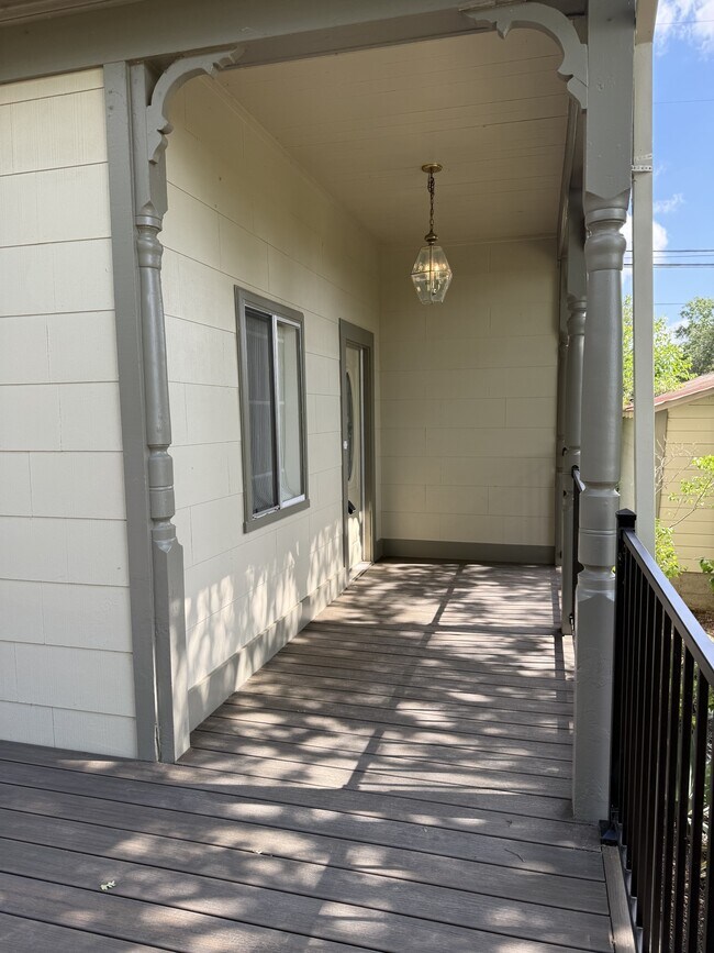 Photo - 116 S Arroyo Seco St