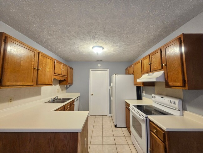 Photo - Rental Home In Hook Loop Area