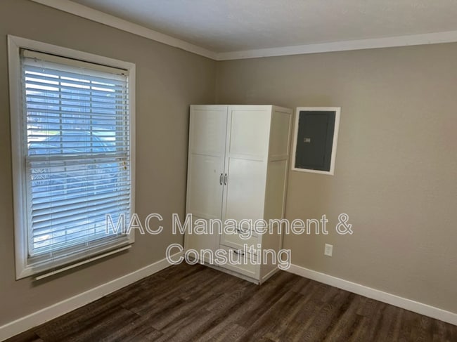 Photo - 1501 Autumn Ave