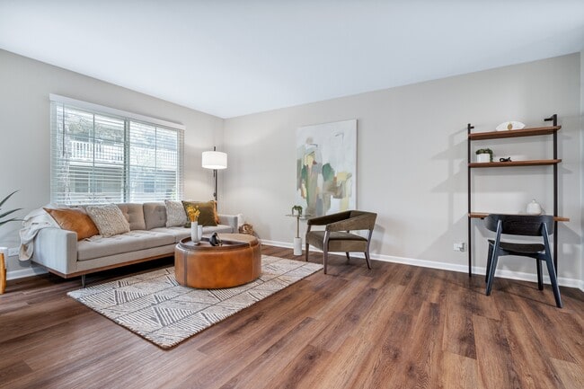 Photo - Windbrooke Crossing