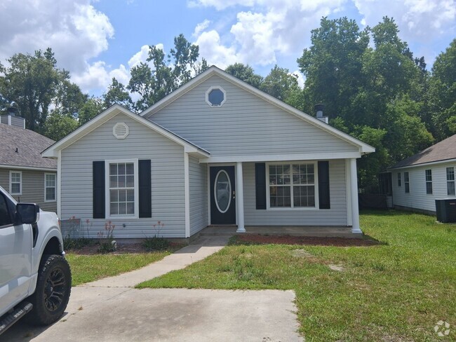 Building Photo - Beautiful Home in Valdosta, Ga!