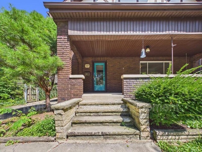 Photo - 137 Conger Ave