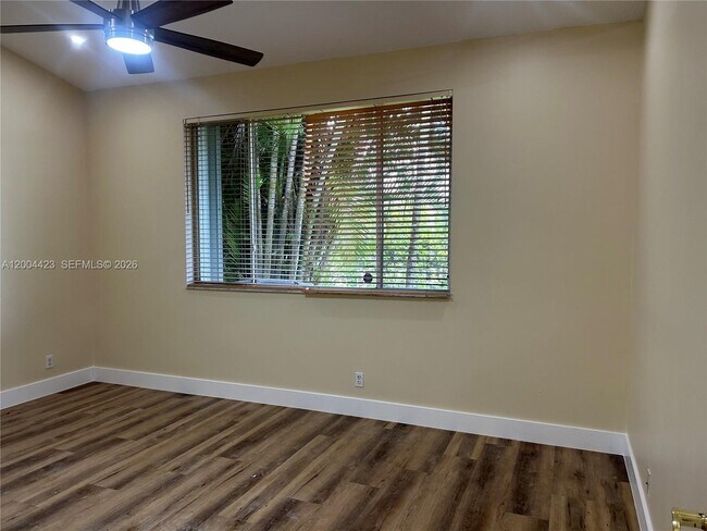 Photo - 15851 SW 10th St