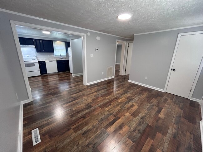 Photo - 205 E Gilbreath St Unit 205 E Gilbreath St