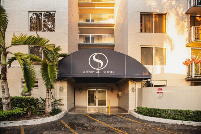 Photo - 1740 NW N River Dr Condo Unit 607