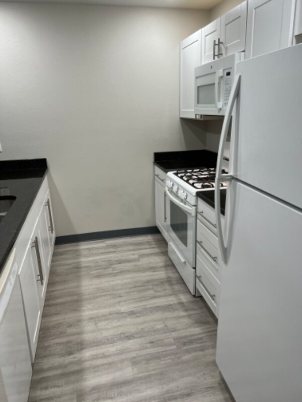 Photo - 1514 W 24th St