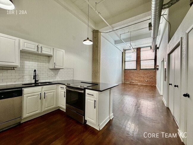 Building Photo - 934 Broadway Blvd Unit 111