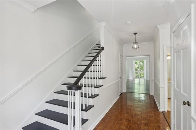 Photo - 49 Willow Glen NE