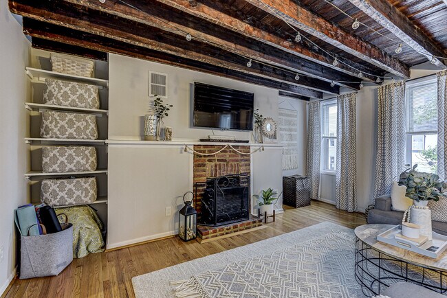 Photo - 1736 Light St Unit A