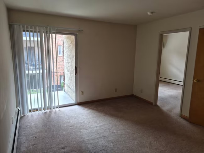 Photo - 3430 Telford St