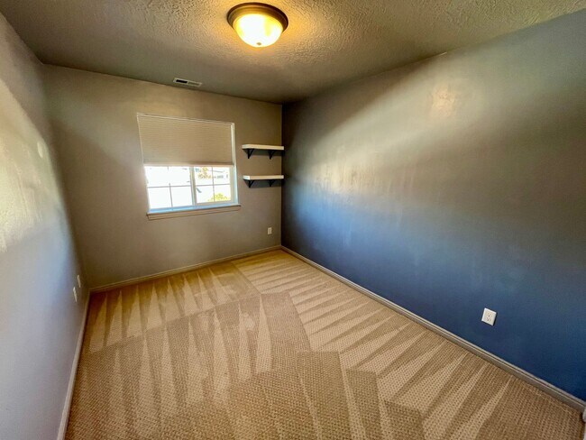 Photo - Lovely townhome for rent in Provo