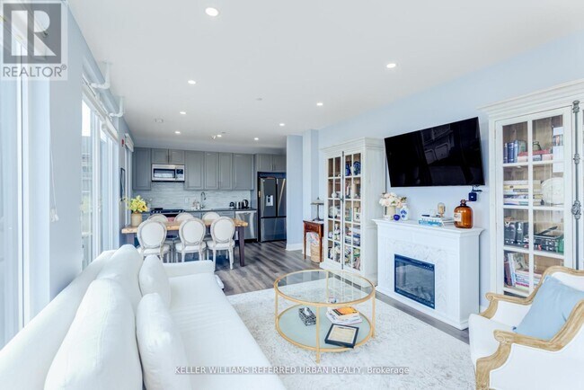 Photo - 631 Liverpool Rd