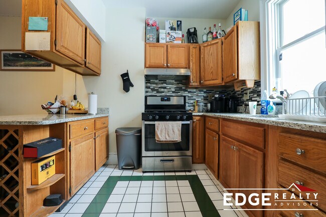 Photo - 10 Woodmont St Unit 1