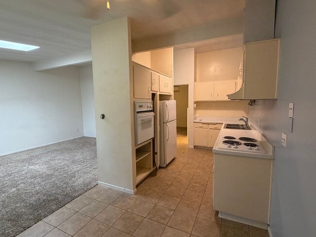 Building Photo - Spacious 1 bedroom 1 bath in el cajon Unit J
