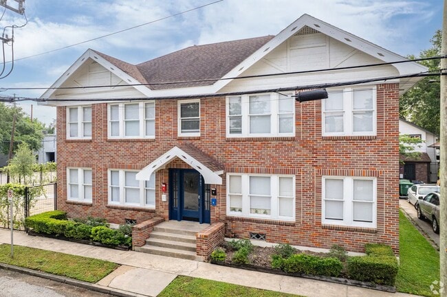Building Photo - 4907 Louisiana St Unit 2