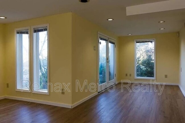 Photo - 6220 S Perry St