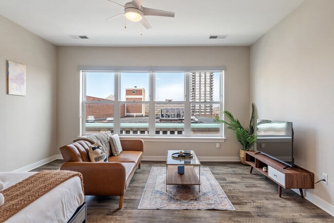 Building Photo - 530 Massachusetts Ave Rental