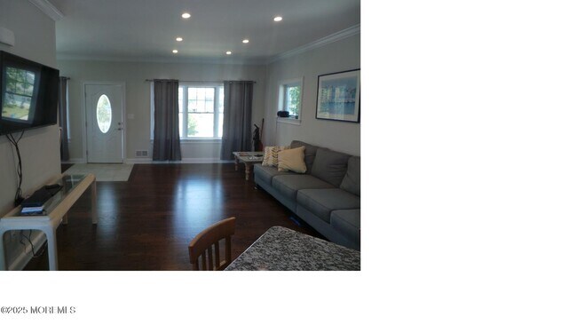 Photo - 312 St Louis Ave