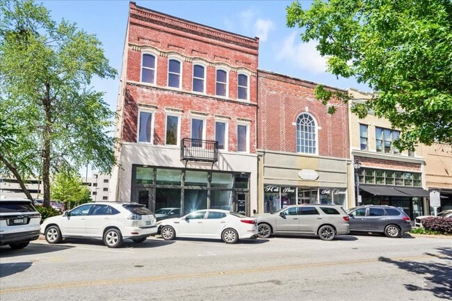 Building Photo - 127-D W Evans St