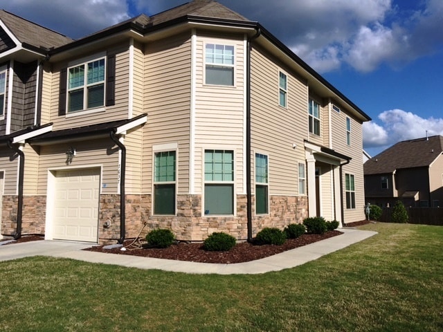 Front of House - 7637 Weathered Oak Way Rental