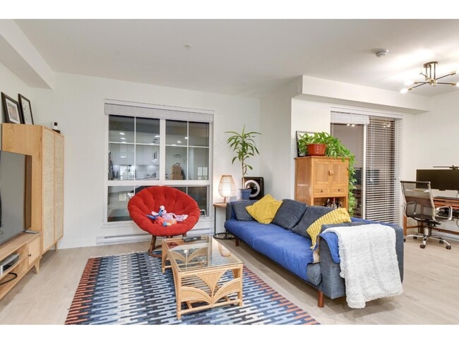 Photo - 20018-2083A 83A Ave Unité B507