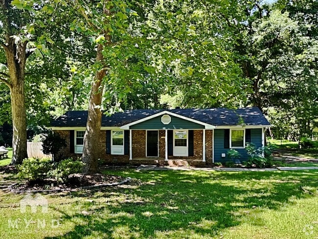 Building Photo - 121 Nicklaus Dr Rental