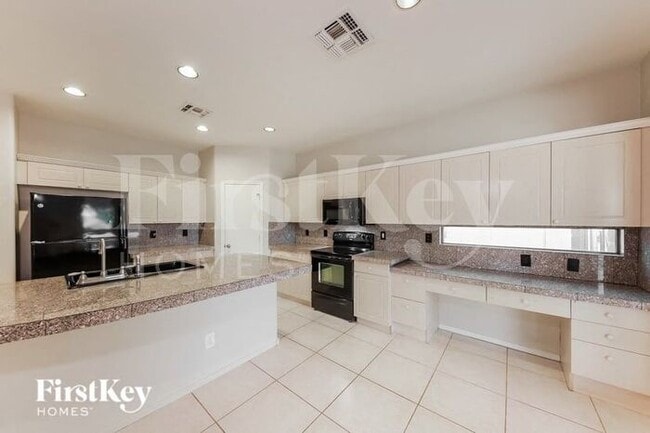 Photo - 16221 W Marconi Ave