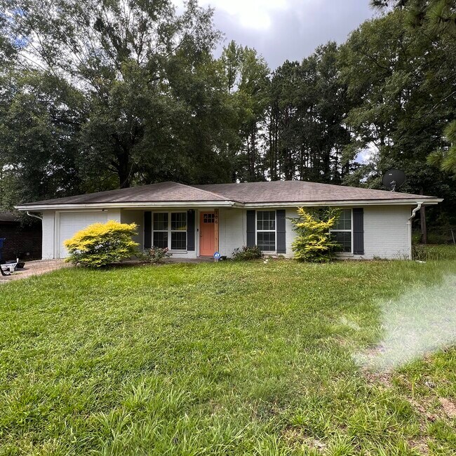 Photo - 106 Whispering Pines Loop Casa