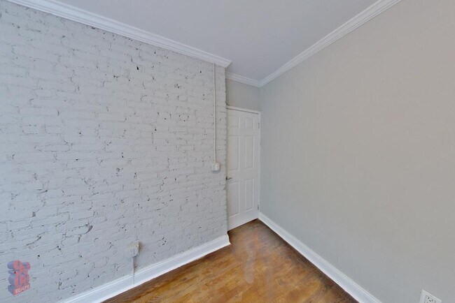 Photo - 432 E 13th St Unidad 5