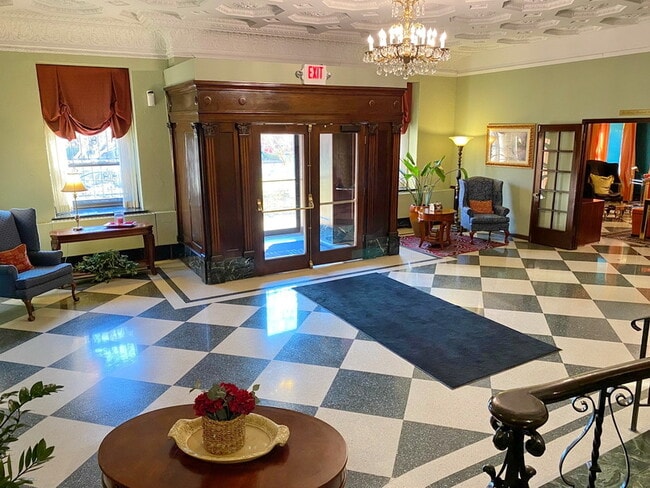 President's Lobby - President and Park Royal