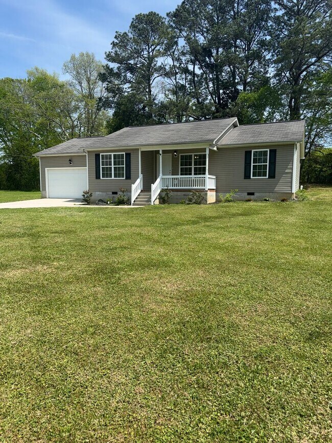 Photo - Newly Renovated 3-bedroom, 2 Bath Home with 1 Acre Lot!