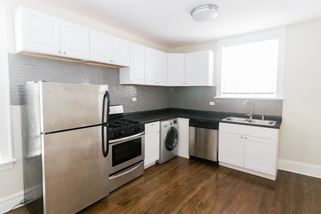 Photo - 918 Green Bay Unidad G4