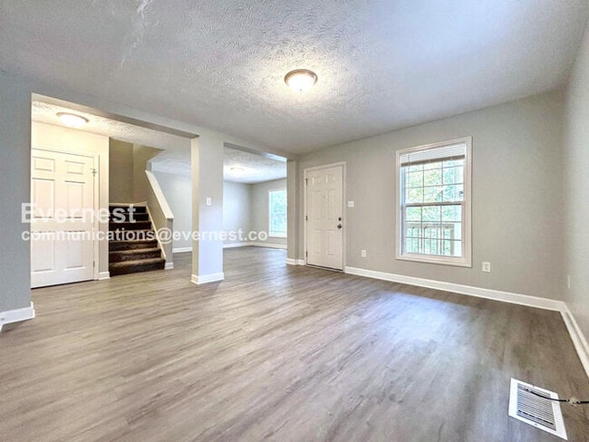 Photo - 1444 Rome Dr NW