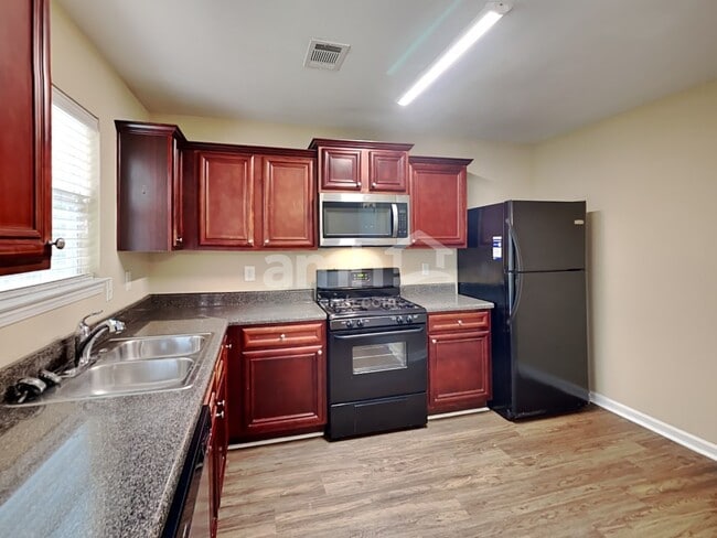 Photo - 118 Hidden Creek Dr