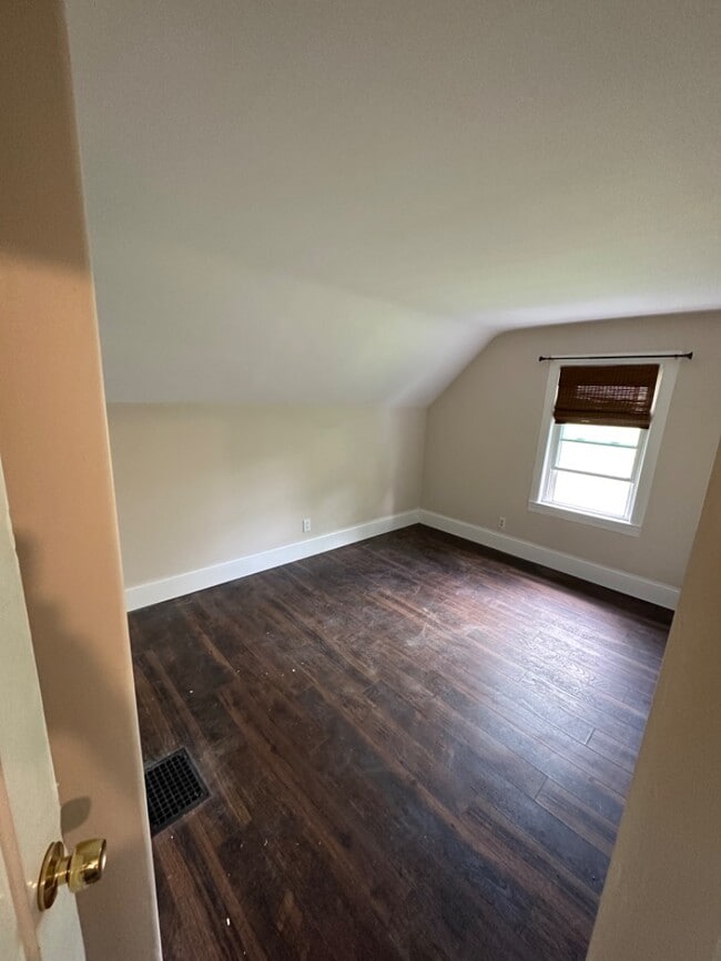 Photo - 161 Walnut St