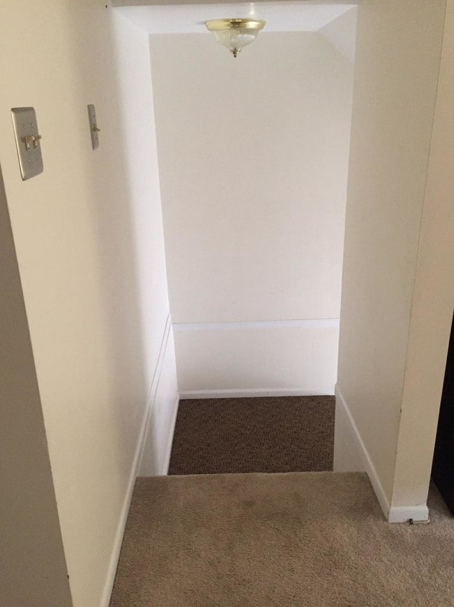 Photo - 175 W Spring St Unit 3