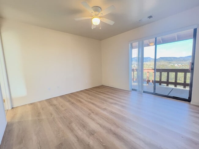 Photo - DUPLEX - CAMP VERDE