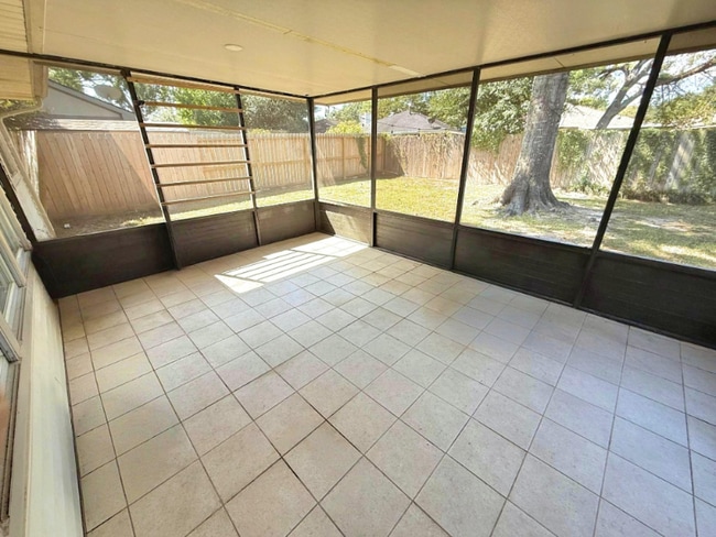 Photo - 11127 Fall Breeze Dr
