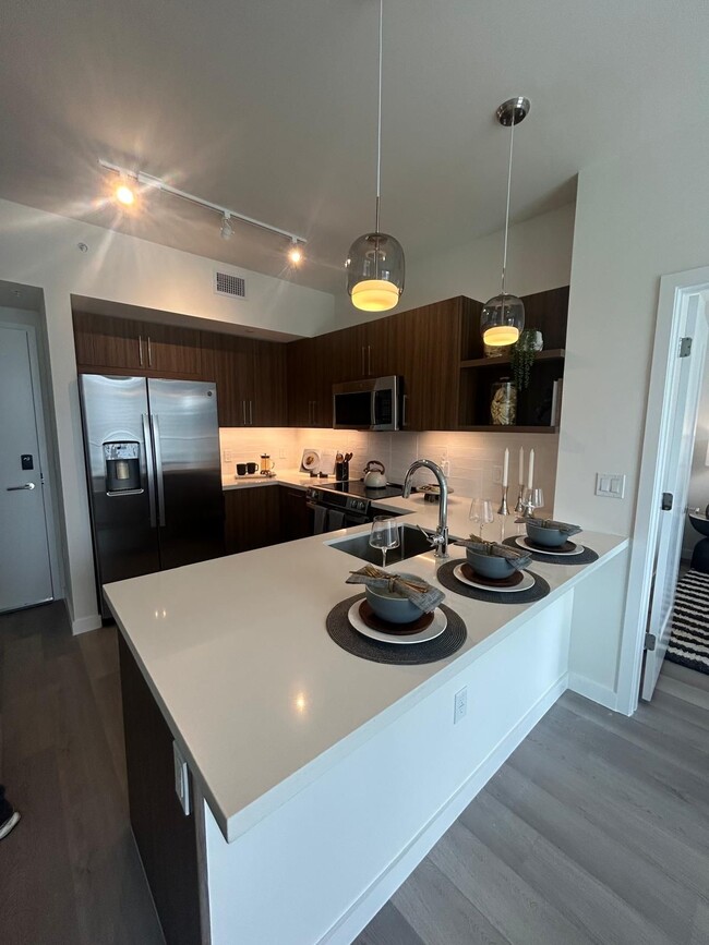 Building Photo - 534 SW 9th St Unit C1 Rental