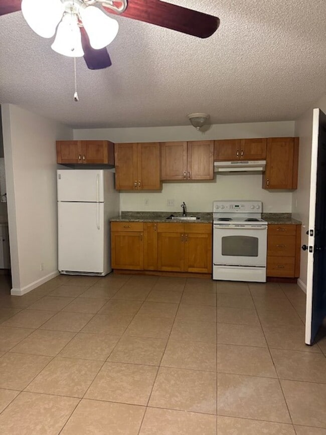 Photo - 34-34A Luanaiki Pl Unidad 34A Luanaiki Pl. 1bd/1ba attached ohana