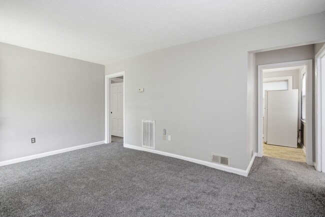 Photo - 2 bedroom 1 bathroom w/flex space for office in Newport News