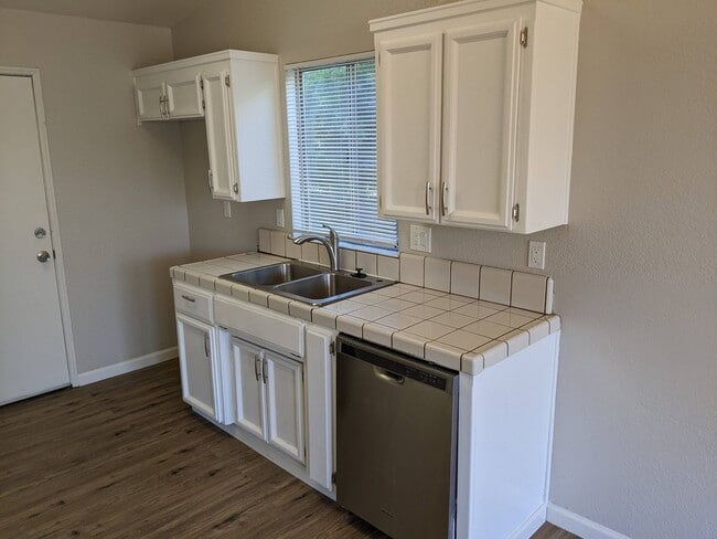 Photo - Nice 3 bedroom home, recently updated offe...