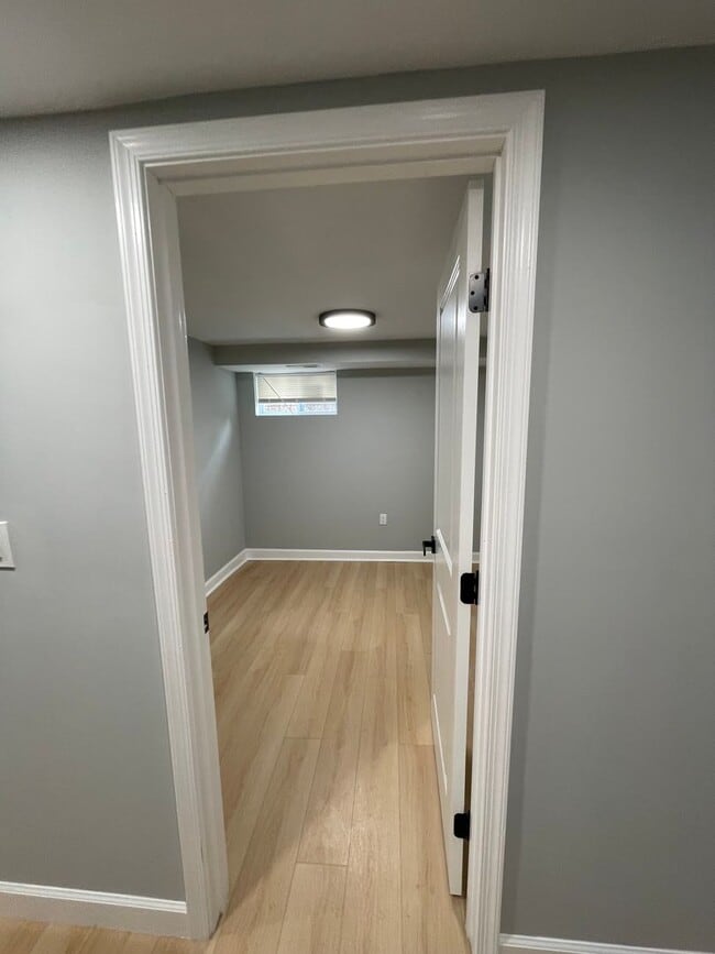Photo - Private Bedroom in Congress Heights!