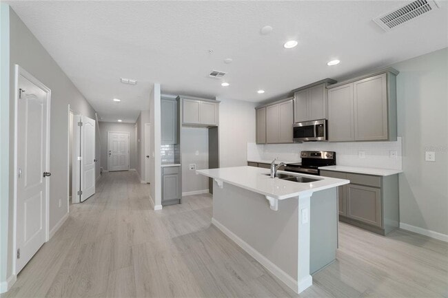 333 Cape Honeysuckle Pl