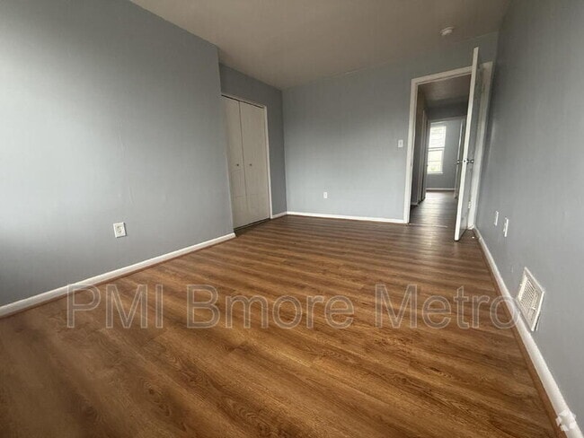 Building Photo - 922 W Lombard St Rental