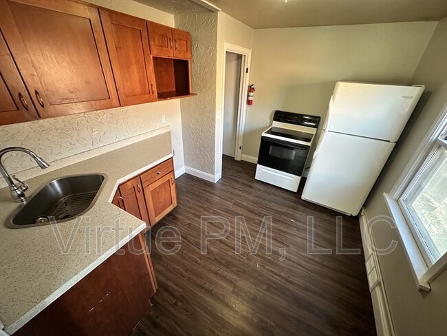 Photo - 1106 7th Ave